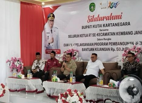 DPMD Kukar Evaluasi Program Berbasis RT