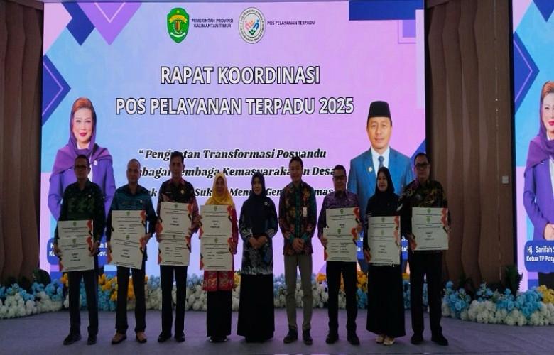 Kukar Borong Prestasi Daerah Pembina Desa Terbaik Kaltim 2025 di Tenggarong
